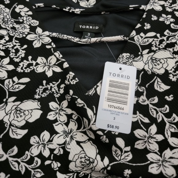 Torrid dress - Picture 3 of 5